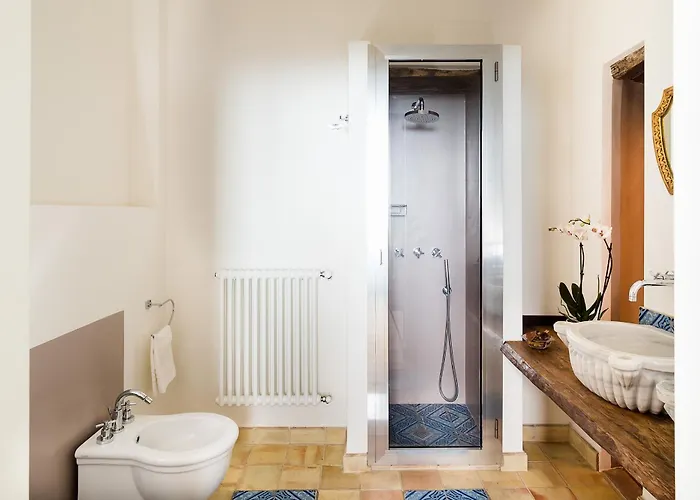 别墅 La Torretta 扎费拉纳-埃特内阿